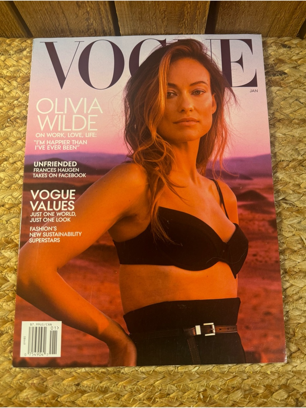 Vogue — Olivia Wilde  Magazine Back Issue January 2022
